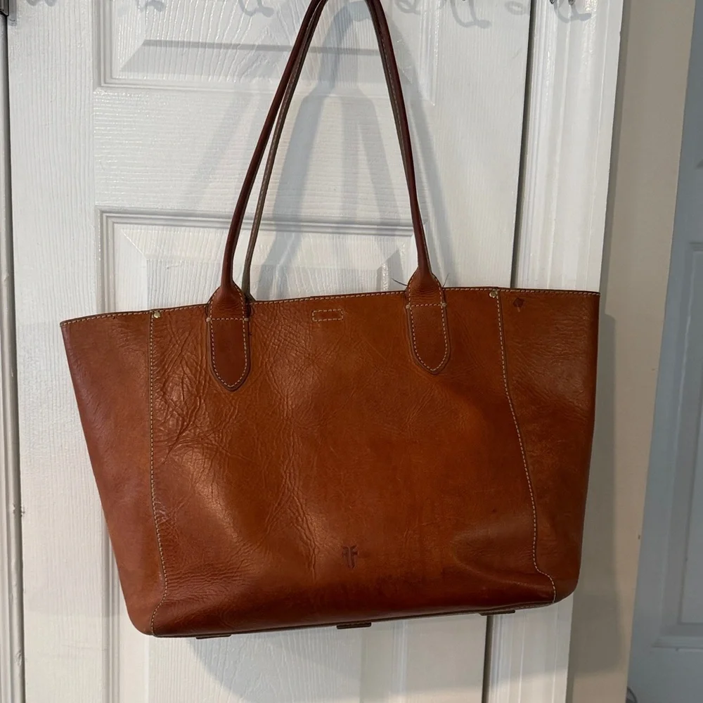 Frye Leather Tote in Cognac vintage - Picture 1 of 7